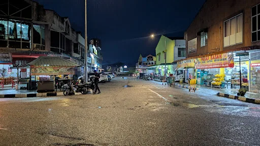 Kak Som Satay — storefront