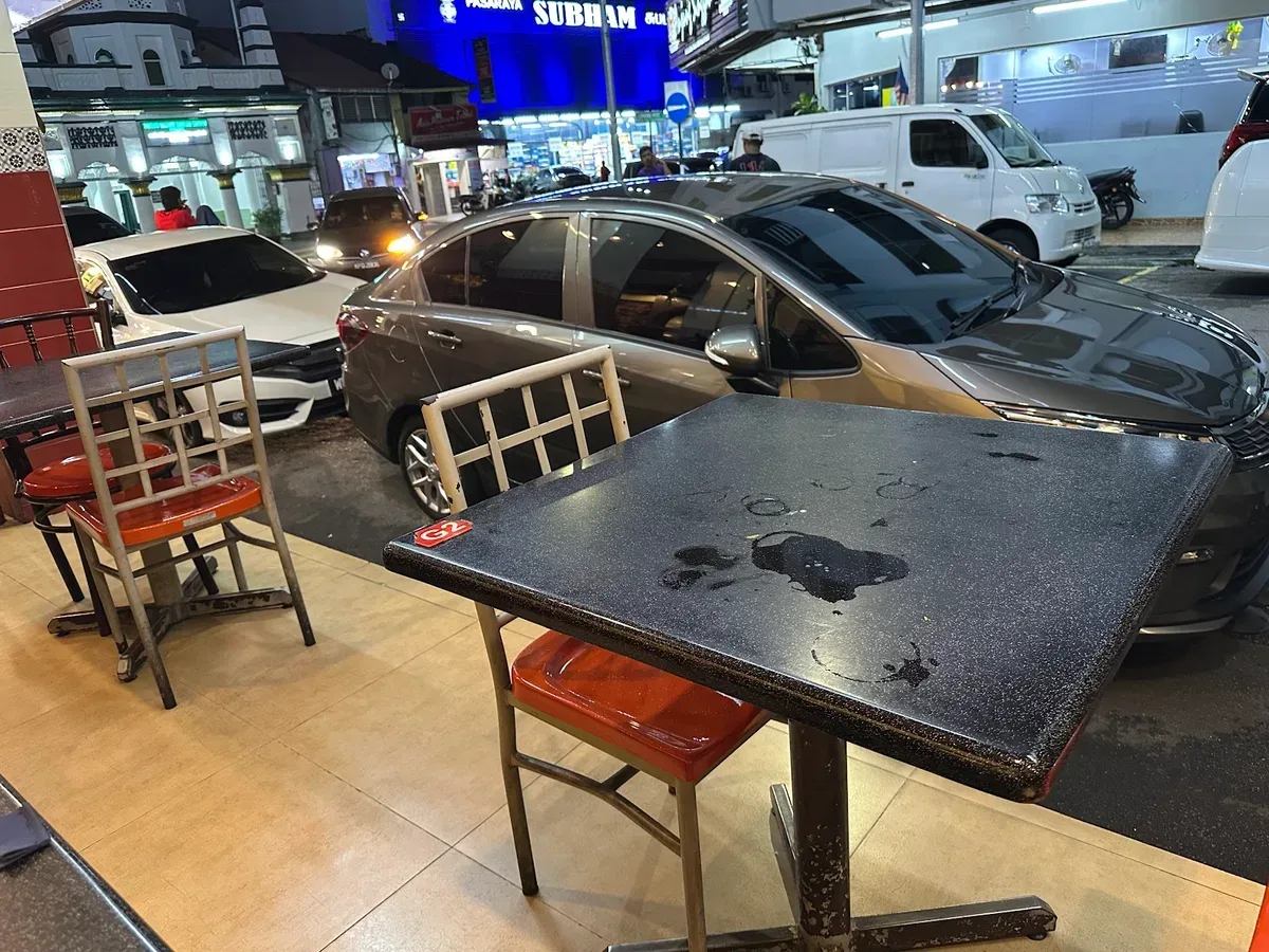 Restoran Kapitan — storefront
