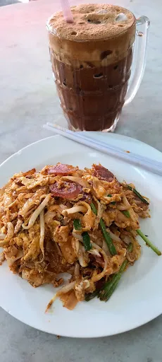 Keat Hoe Coffee Shop Tom Yam Meehoon — dish