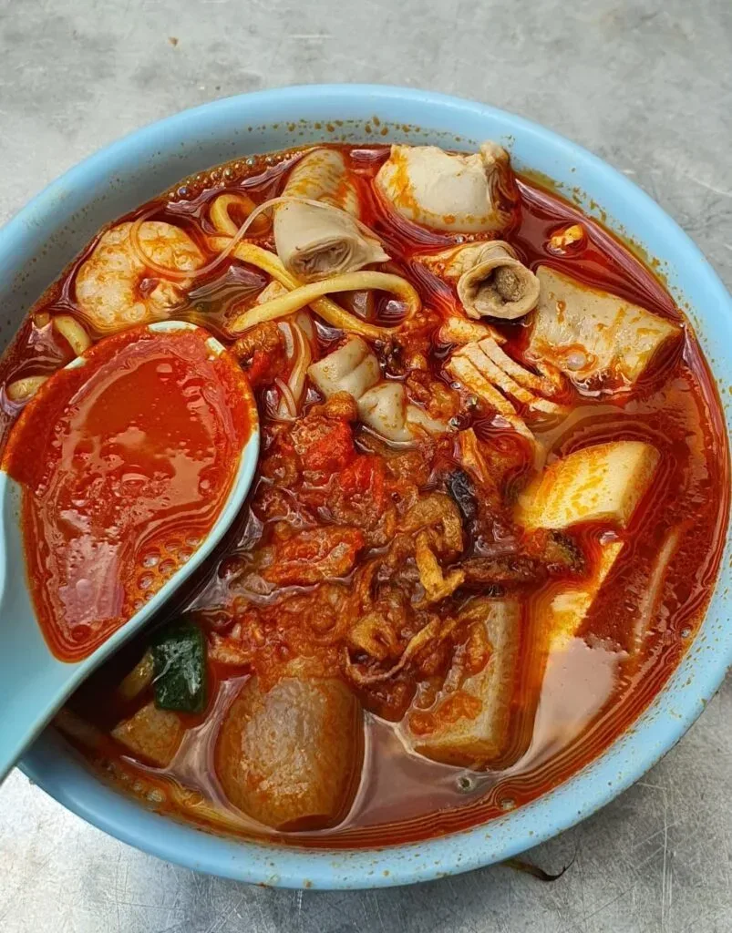 Kedai Kopi Bobo Curry Mee — signature dish
