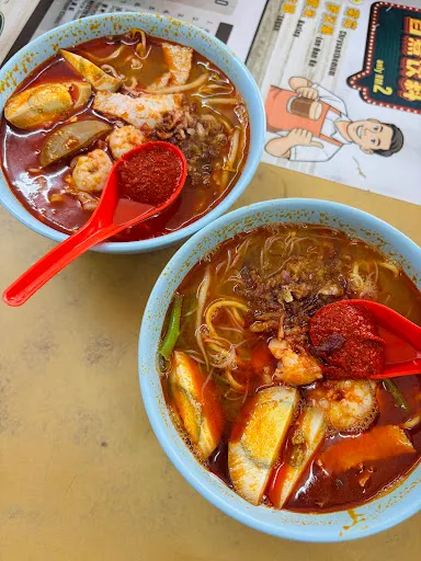 Kedai Kopi Bobo Hokkien Mee — dish