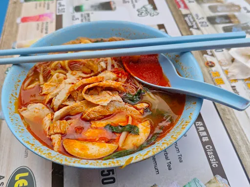 Kedai Kopi Bobo Hokkien Mee — dish