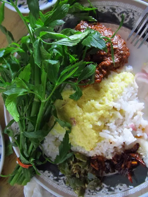 Rice with greens and egg
