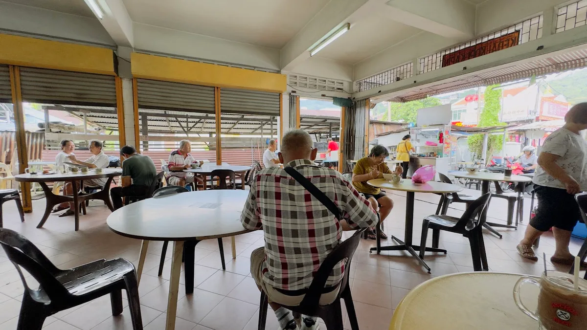 Kedai Kopi Kapin Koay Teow Th'ng — interior