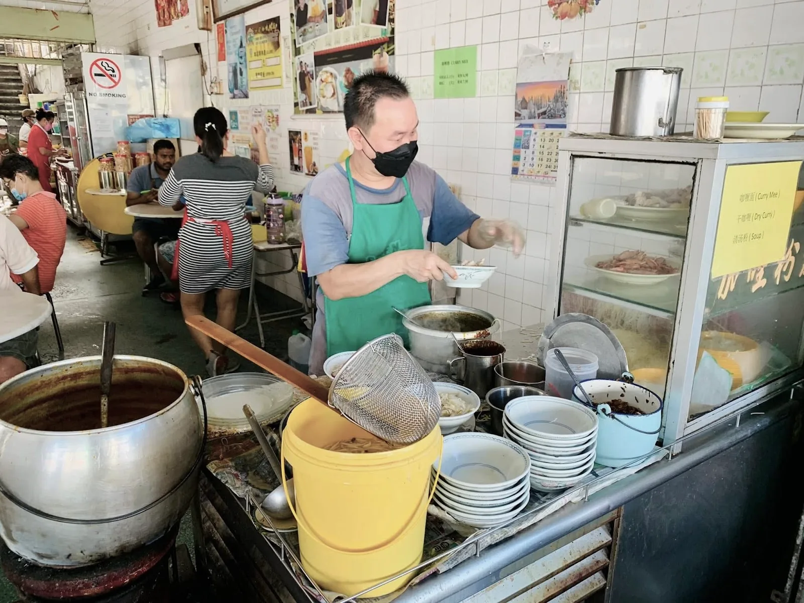 Kedai Kopi Keng Nam — interior