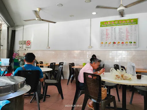 Kedai Kopi Shuang Xi — interior