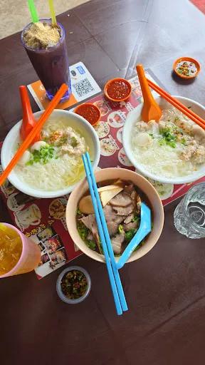 Kedai Kopi Toly Chai Kueh — dish