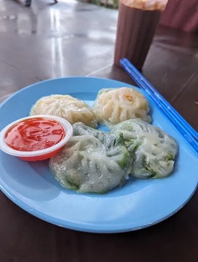 Kedai Kopi Toly Chai Kueh — dish