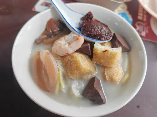 Kedai Kopi Toly Chai Kueh — dish