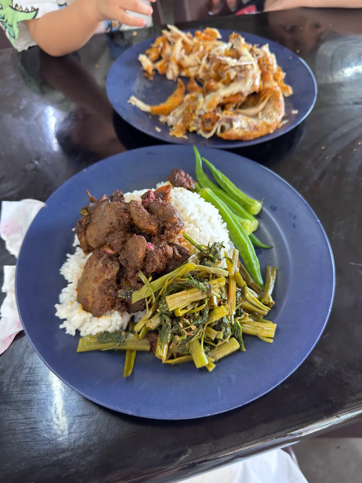 Rice with beef curry and long beans
