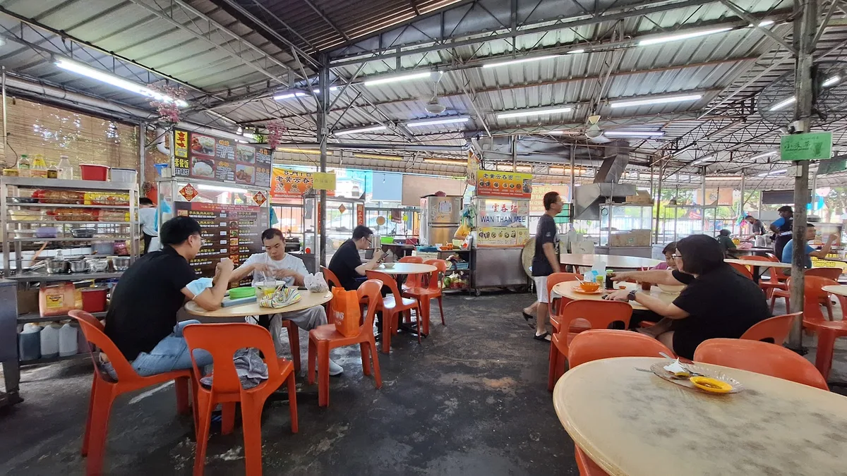 Kedai Makanan Seong Huat Koay Teow Th'ng — interior