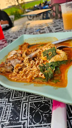 Kedai Meggi Mak Lang Paya Keladi — dish