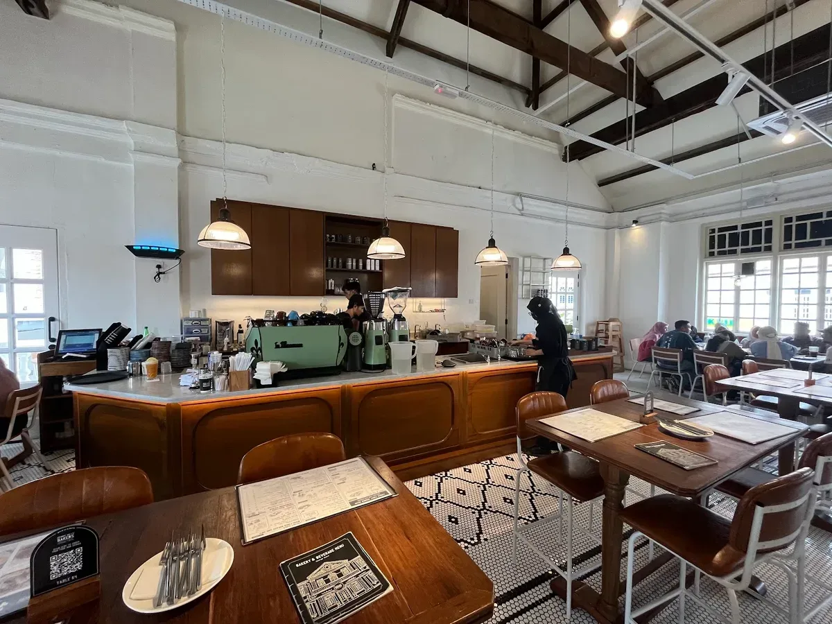 Kenny Hills Bakers @ George Town — interior