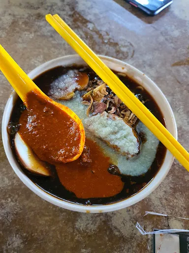 Kim Leng Loh Mee — signature dish