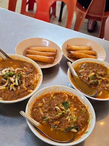 Kim Seng Kopitiam Laksa — signature dish