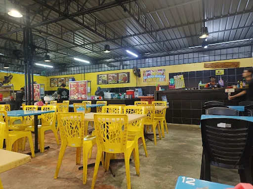 Kota Permai Char Keow Teow — exterior
