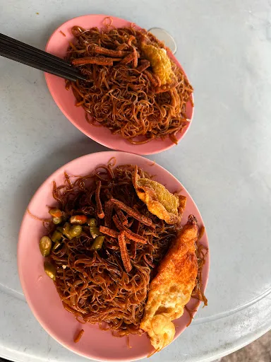 Kuantan Road Char Bee Hoon Fried Vermicelli — dish