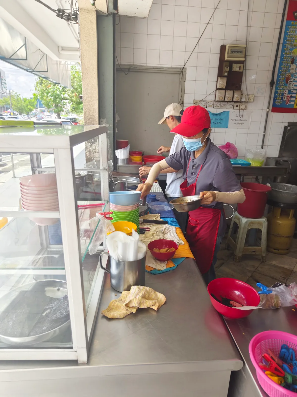 Kedai Kopi Kwong Hong • 廣豐茶室 — interior