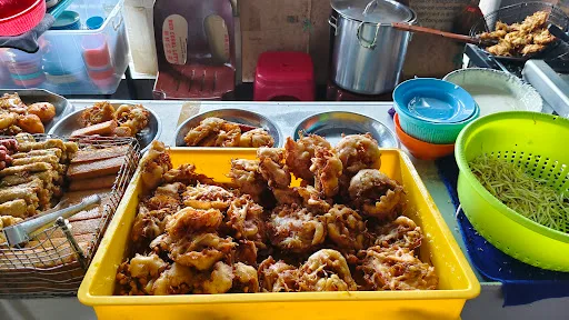 Laksa Aunty Ruby — signature dish