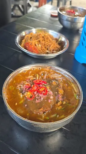 新港大树下Laksa — signature dish