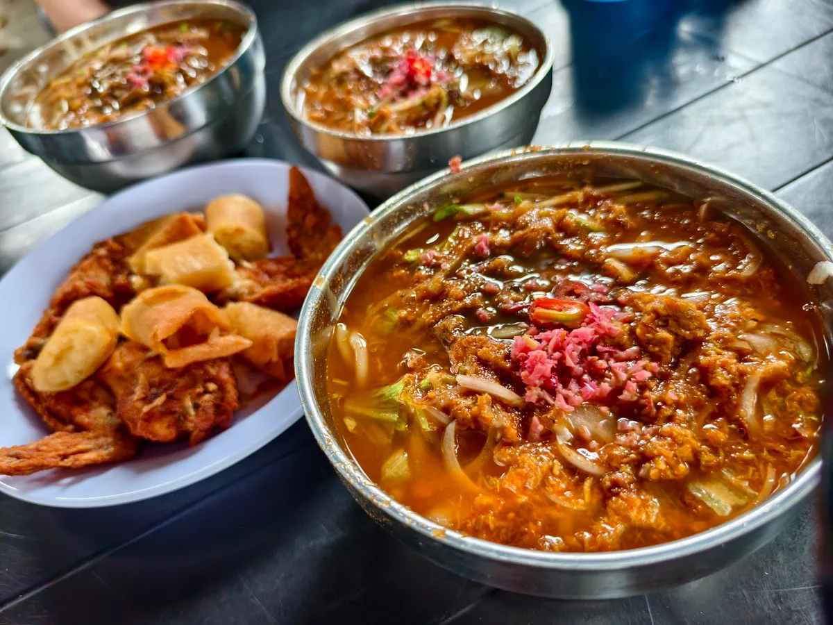 新港大树下Laksa — signature dish