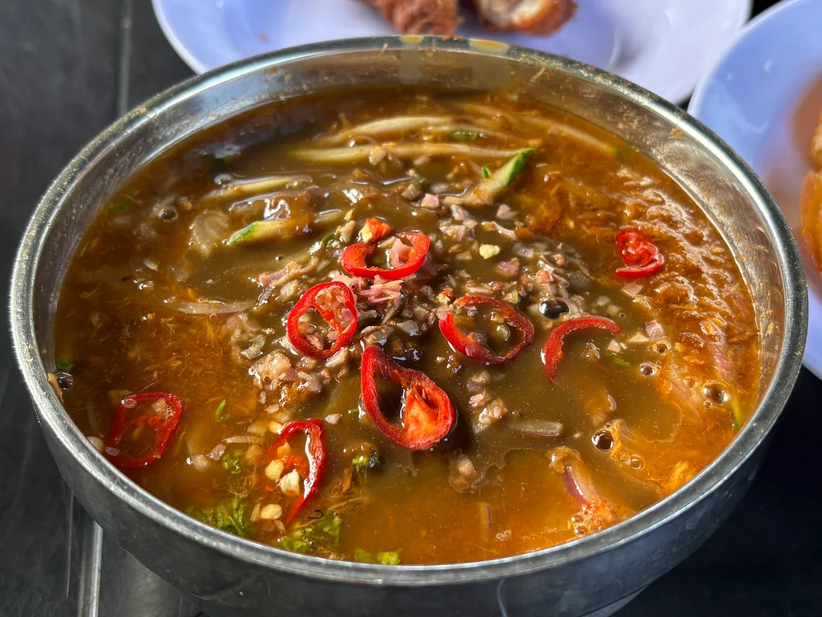 新港大树下Laksa — signature dish
