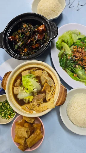 老鄉砂煲肉骨茶 LAO XIANG CLAYPOT BAK KUT TEH (KAMPUNG BARU) — signature dish