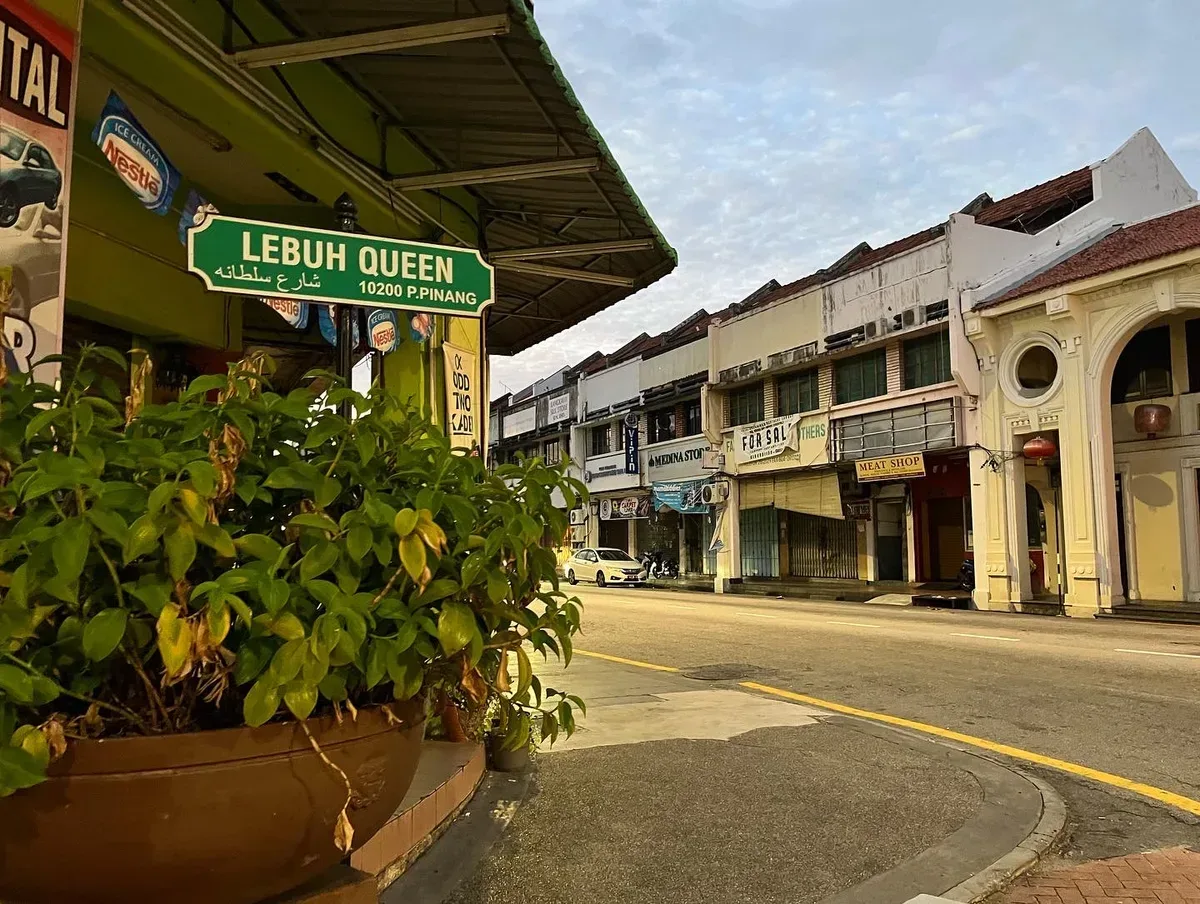Lebuh Queen street food - Roti Chapati — storefront