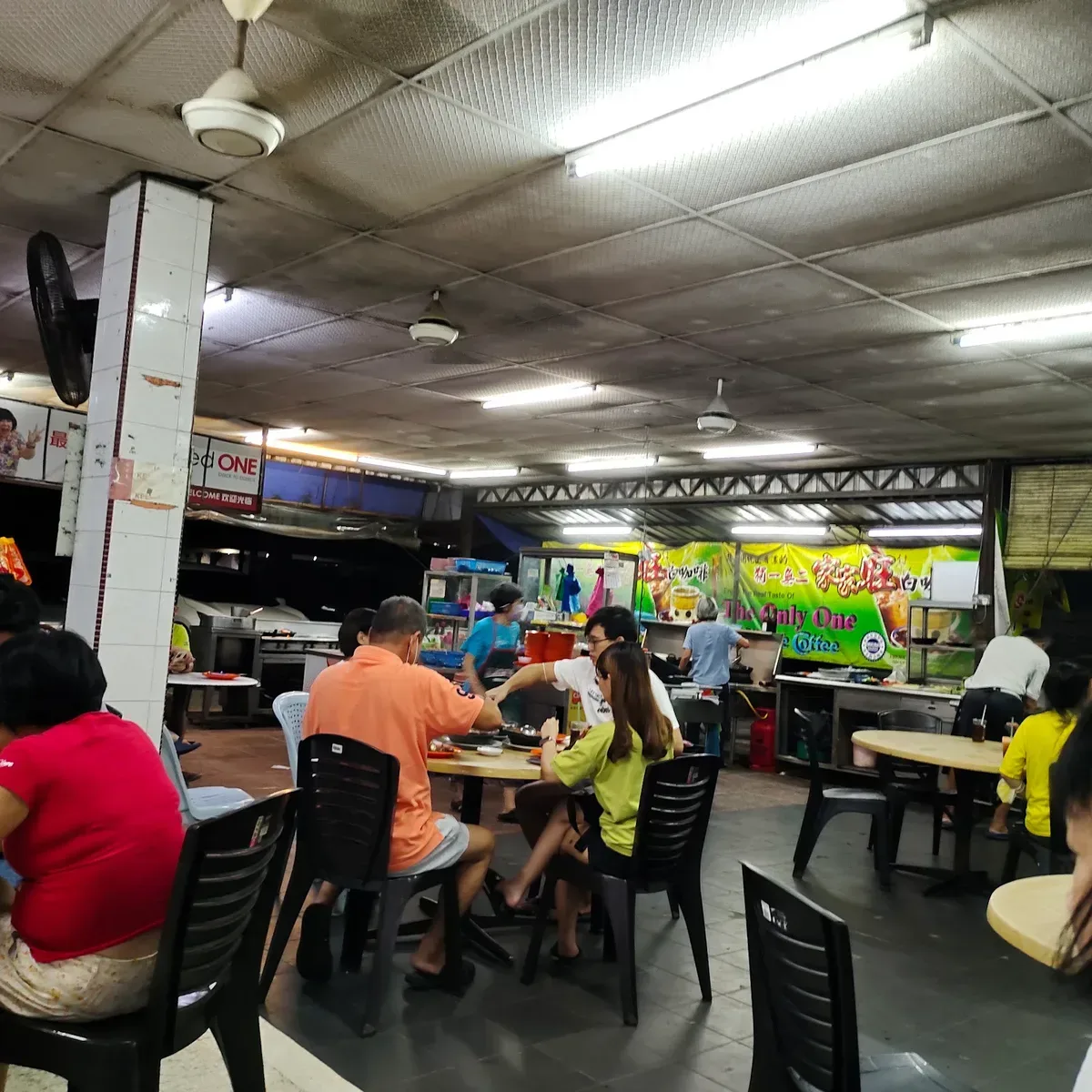 Lekker claypot house — interior