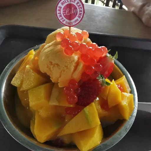 Lily Penang Hill Ice Kacang — dish