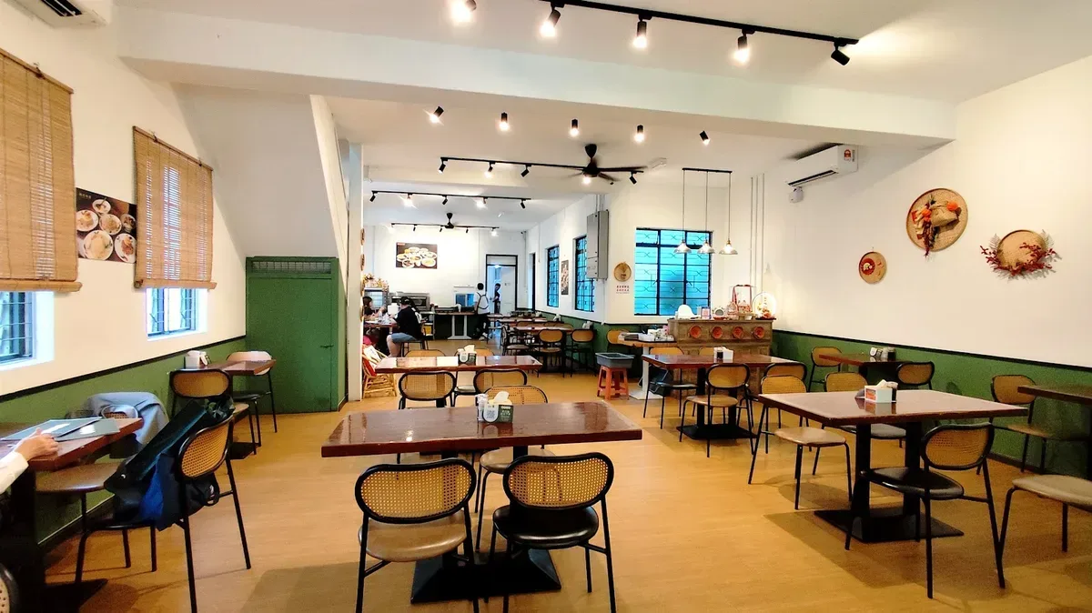 Lok Kee Kopitiam — interior