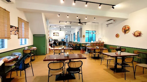 Lok Kee Kopitiam — interior