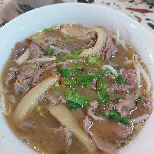 Loo Beef Noodle — signature dish