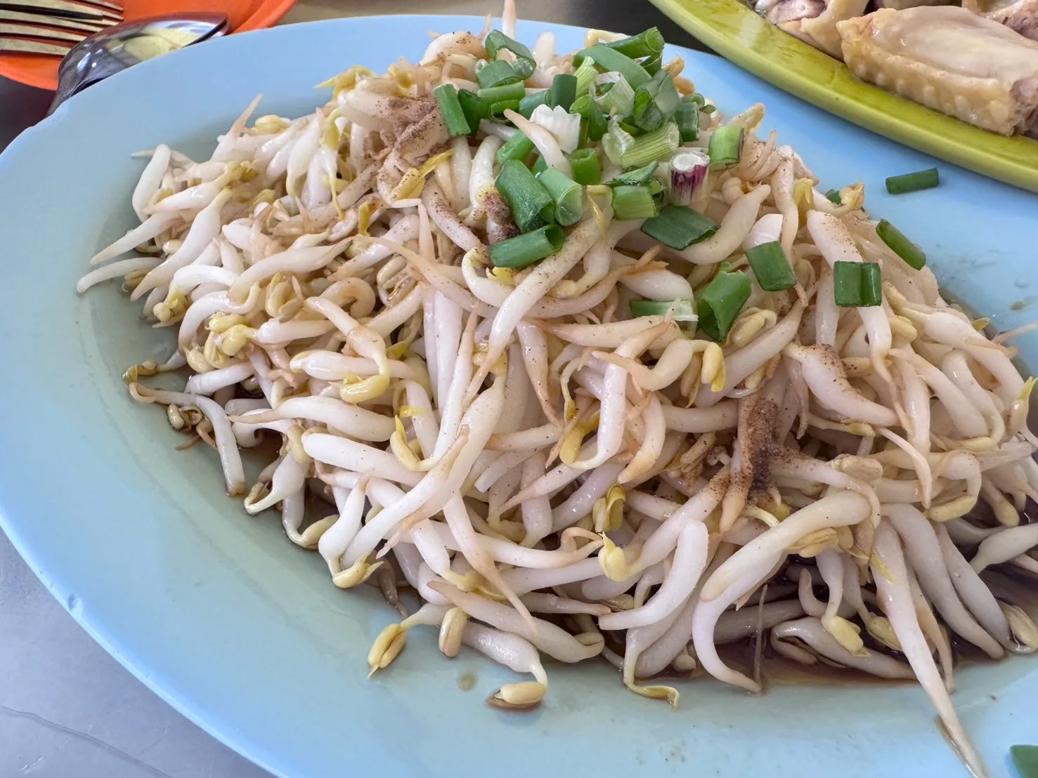 Restoran Tauge Ayam Lou Wong — dish