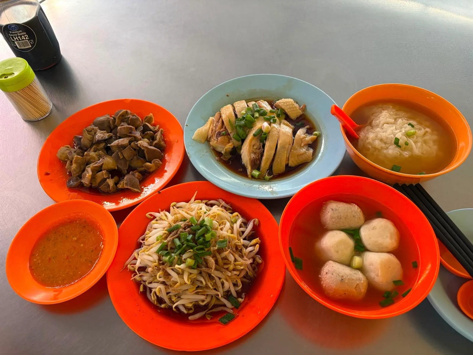 Restoran Tauge Ayam Lou Wong — dish