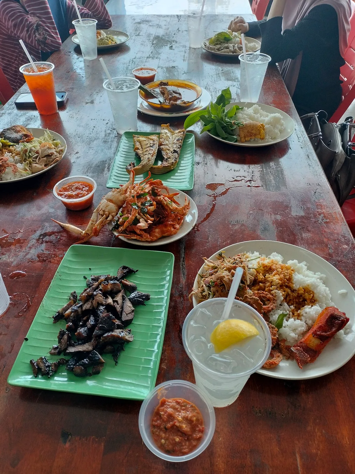 Restoran Ikan Bakar Din — dish