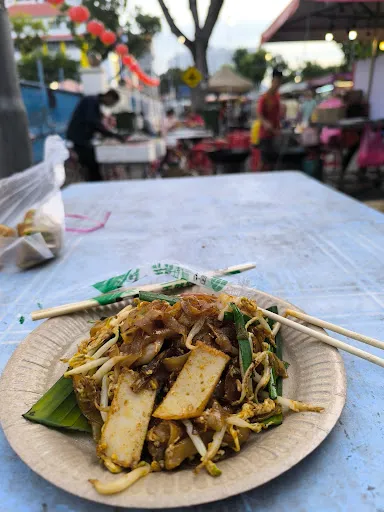 Macallum Street Night Market — dish