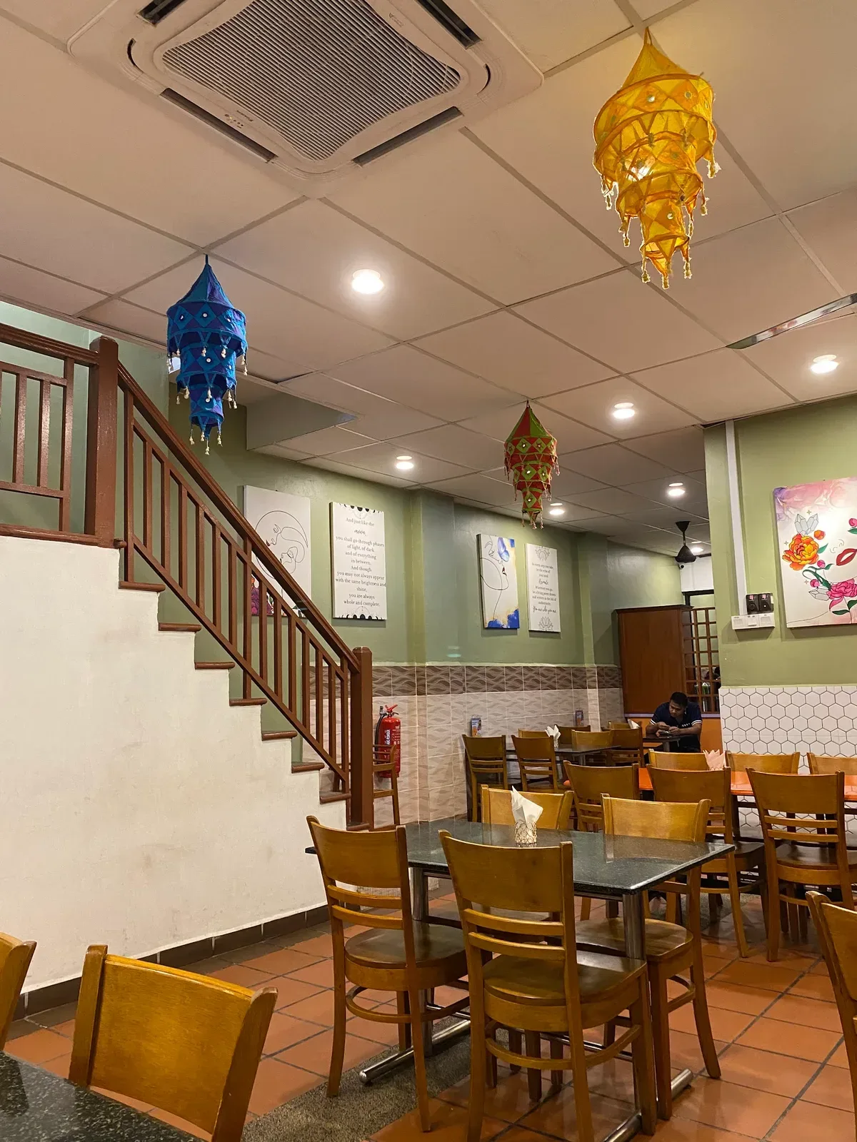 Madam Priya's House of Curries @ Beach Street — interior