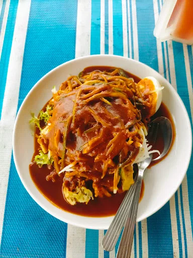 Mak Ngah Mee Dan Pasembor — signature dish