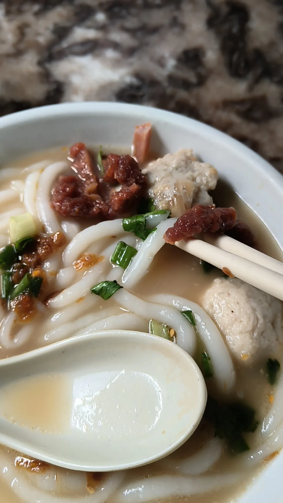 Mama Noodle Cafe (老妈子老鼠粉) — signature dish