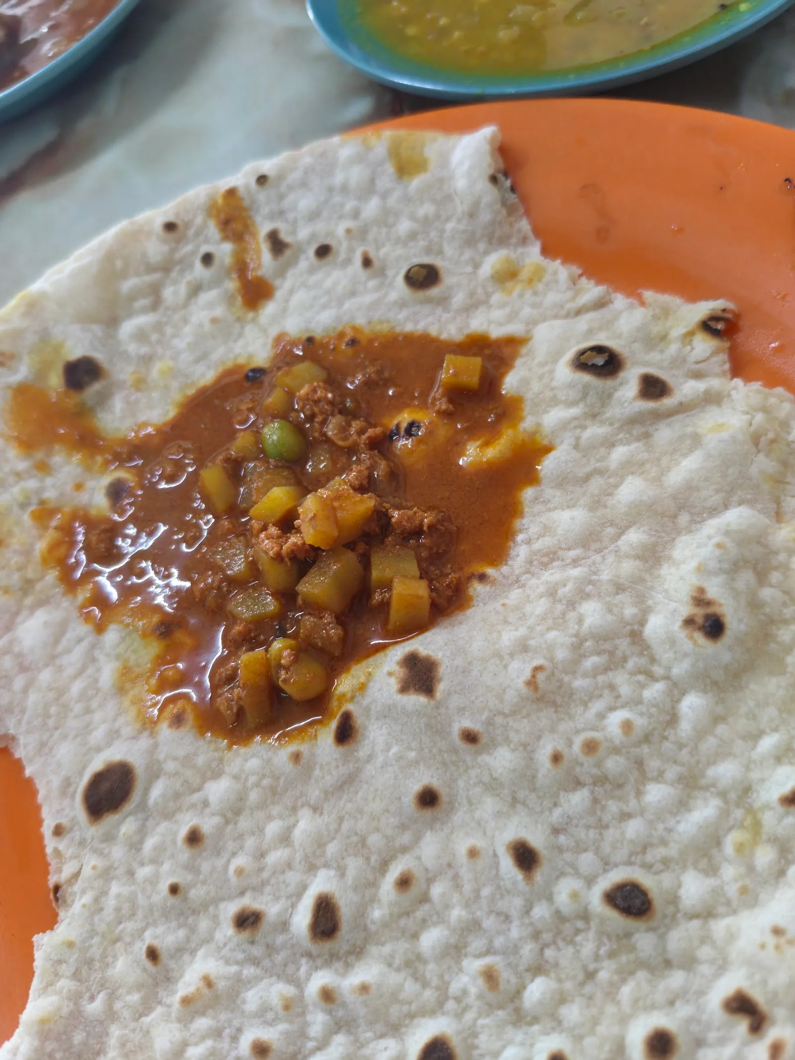 Mami Cellam Capati Cafe — dish