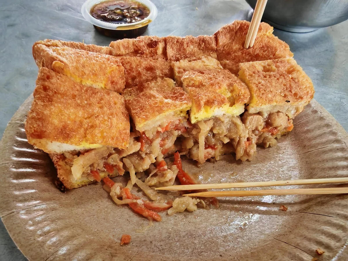 Roti babi cut open