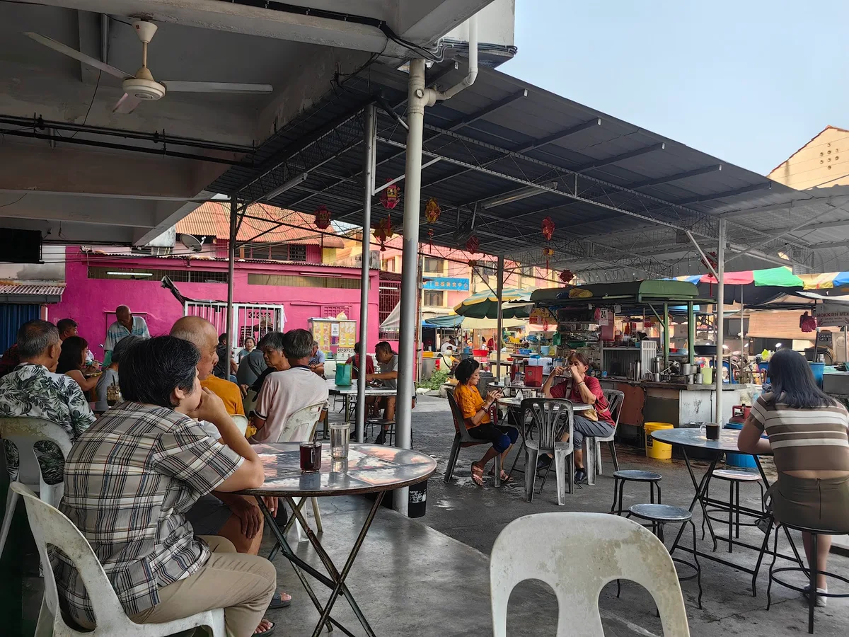 Mat Toh Yau Dessert Jelutong — interior