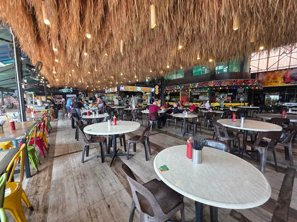 Maxim Dim Sum Coco Island Gurney Drive — interior