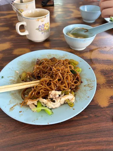 Mayloon Cafe Wantan Mee — dish