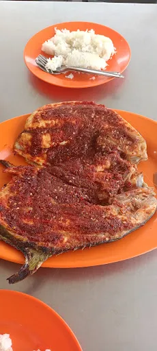 Medan Ikan Bakar Teluk Tempoyak — dish