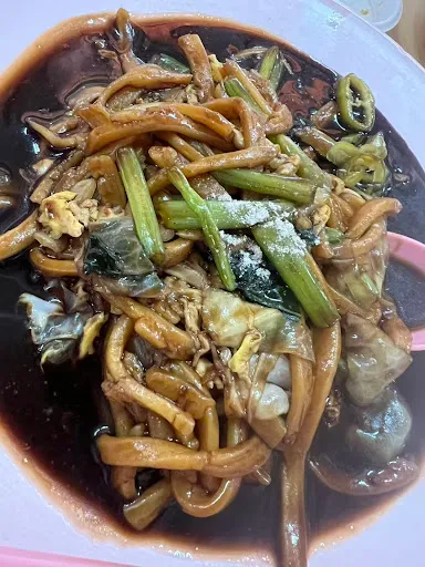 Medan Selera Taman Free School Char Koay Kak — dish