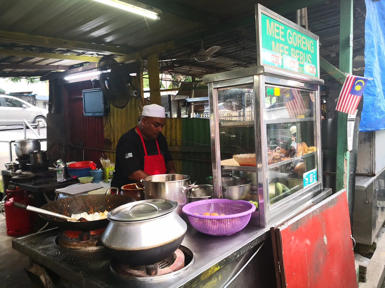 Mee Goreng Padang Tembak — exterior