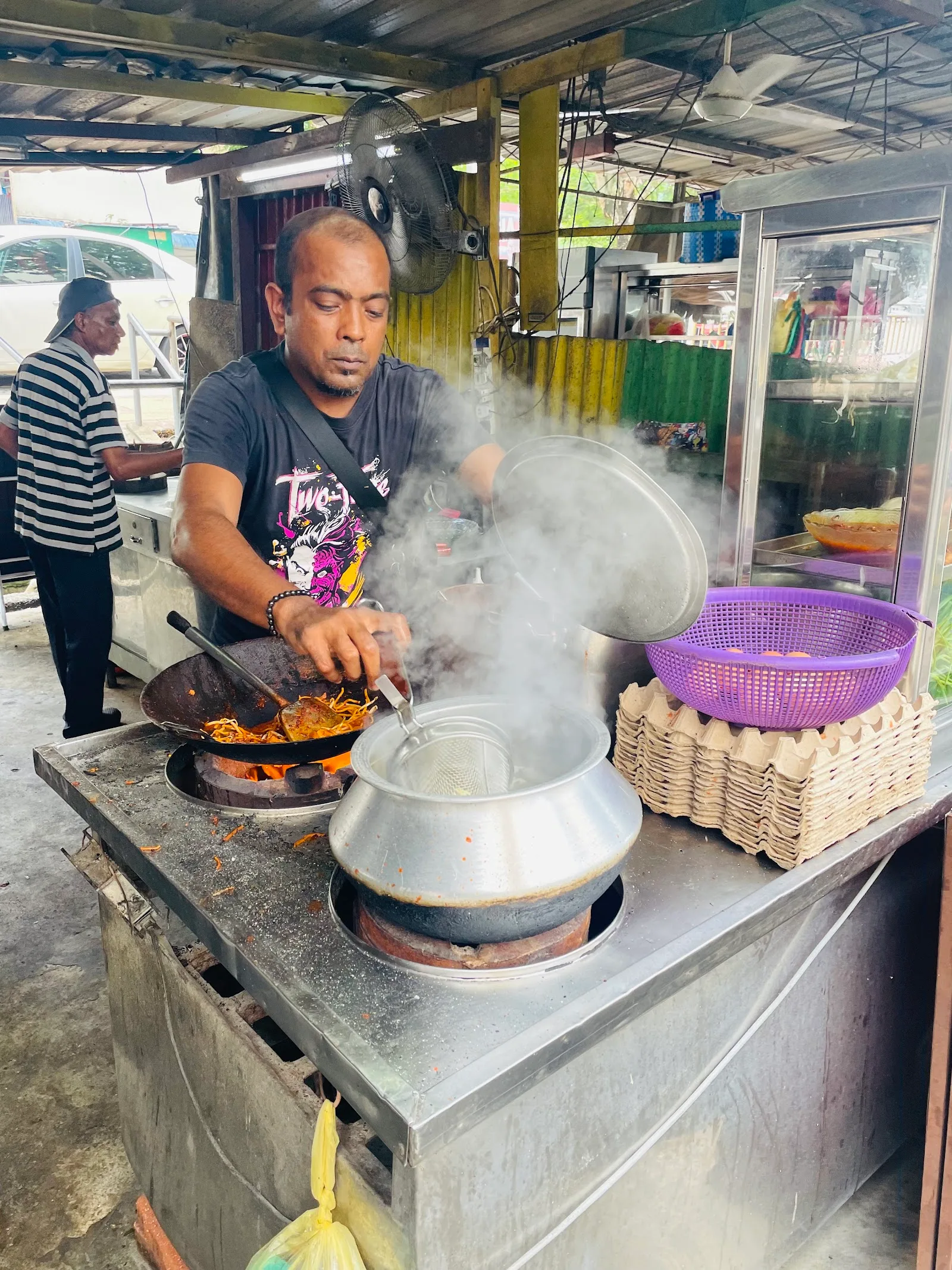 Mee Goreng Padang Tembak — people