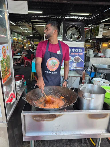Mee Goreng Warisan — people